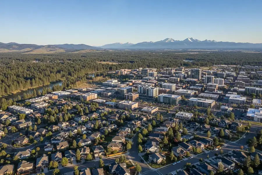 Bend Real Estate Market: Navigating Residential and Commercial Opportunities