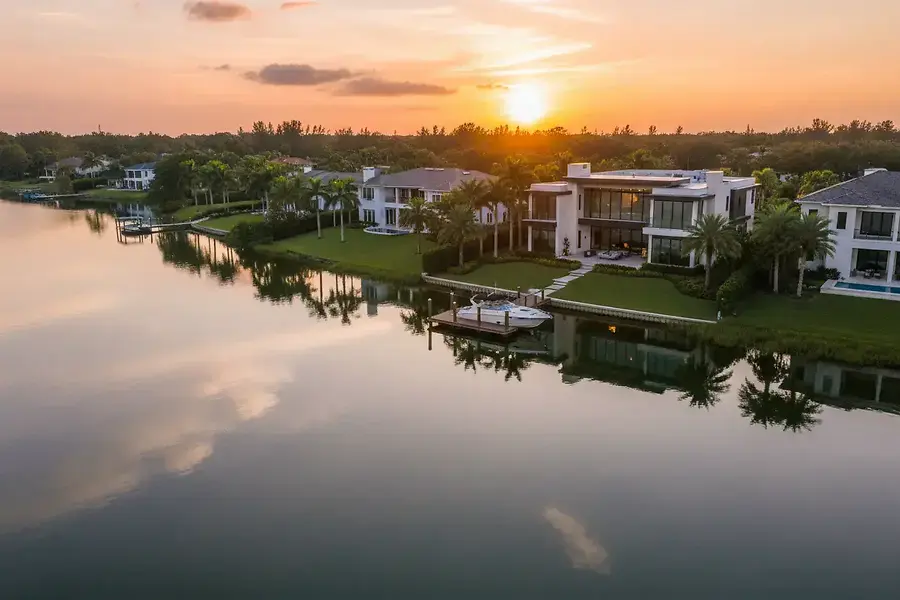 Waterfront Properties in Central Florida: Investment Guide for Buyers
