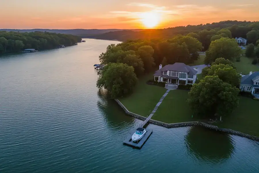 Waterfront Homes in Middle Tennessee: Old Hickory, Nashville & Hendersonville