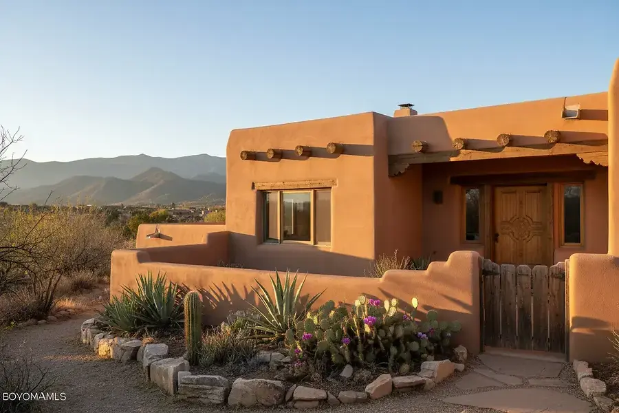 Santa Fe Home Buying Guide: Understanding Local Market Trends