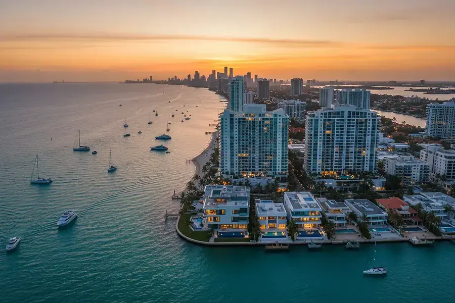 Waterfront Living: Unlocking Miami's Premier Residential Market Opportunities