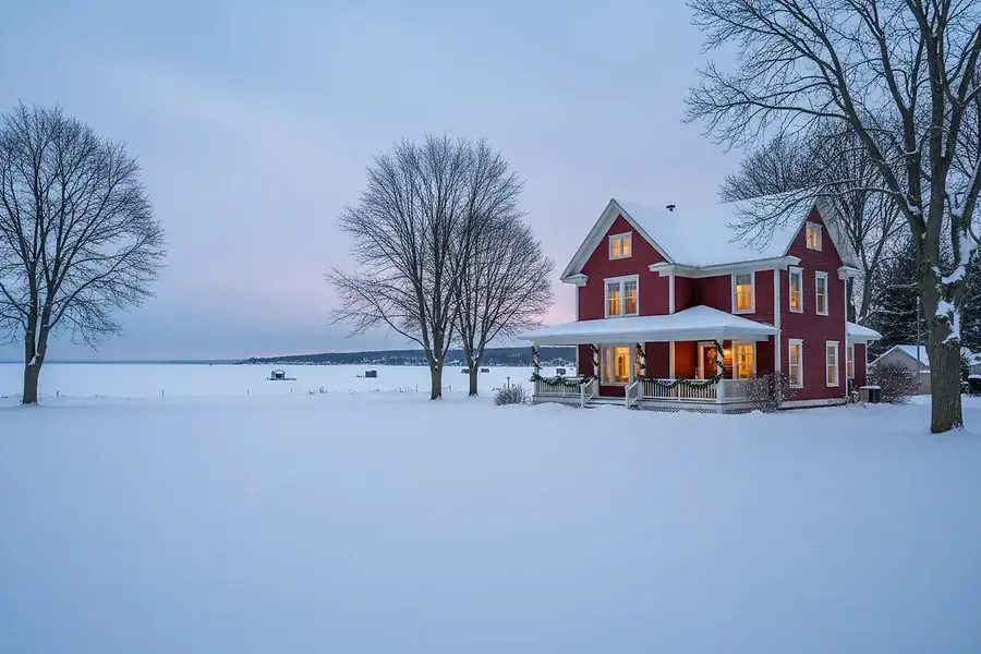 Seasonal Home Buying in Traverse City: Timing Your Purchase Right
