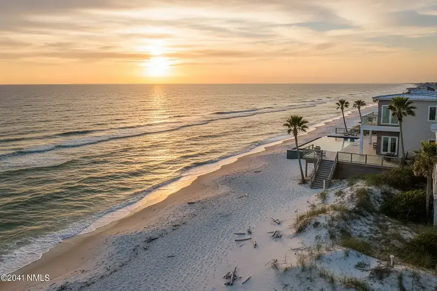 Waterfront Homes in North Myrtle Beach: A Buyer's Complete Guide