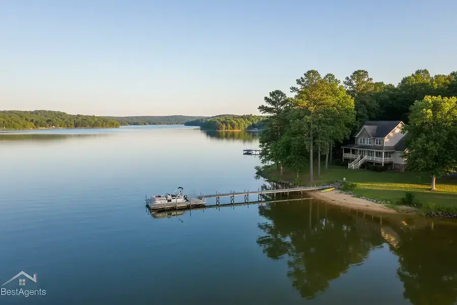 Waterfront and Rural Living: Home Buying Guide for Vance County