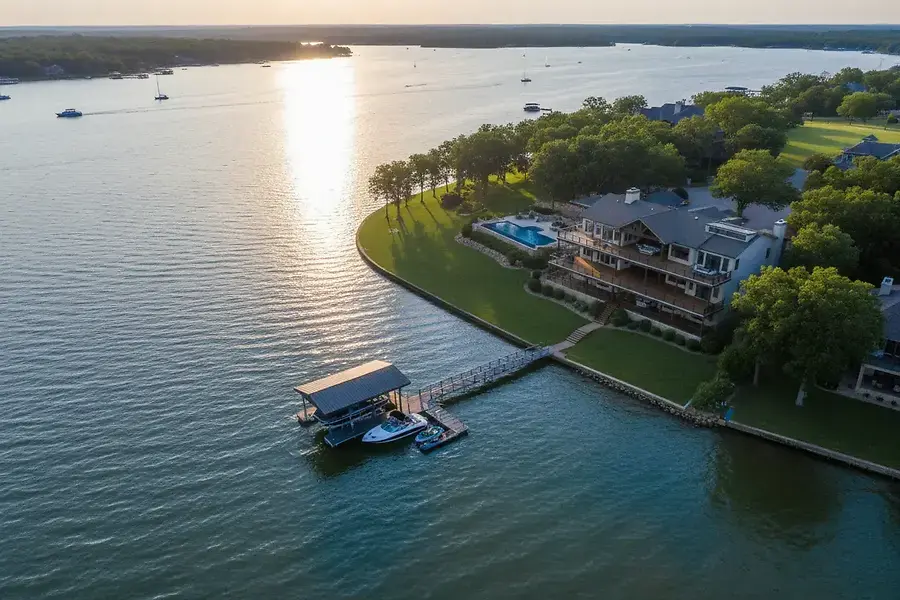 The Complete Guide to Buying Waterfront Homes in Osage Beach
