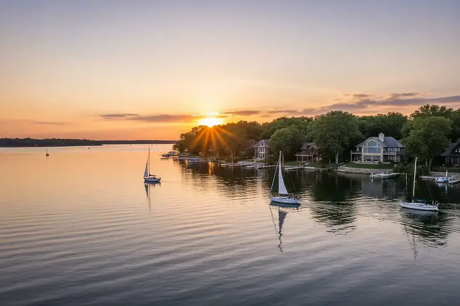 Lake Minnetonka Shoreline Communities: Your Complete Buyer's Guide