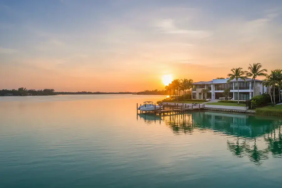 Waterfront Living: Your Guide to Lakefront Homes in Palm Beach County