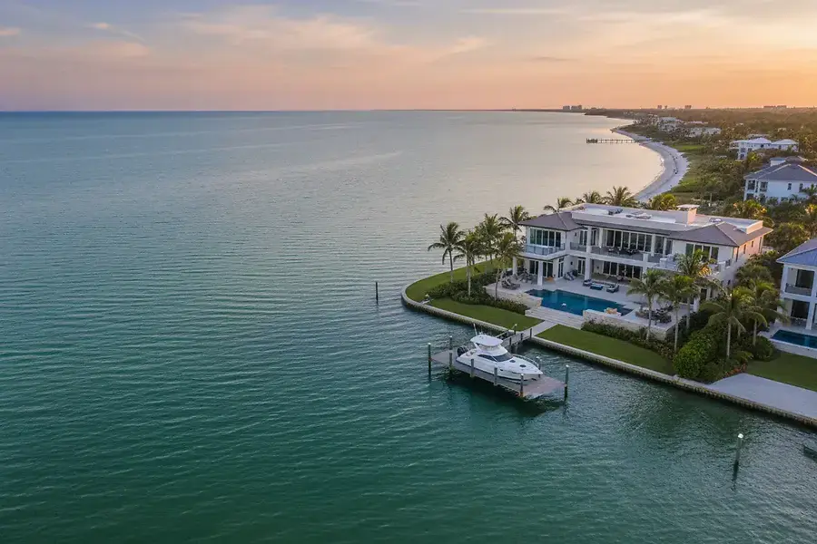 Waterfront Living Guide: Tampa and Fort Myers Coastal Properties