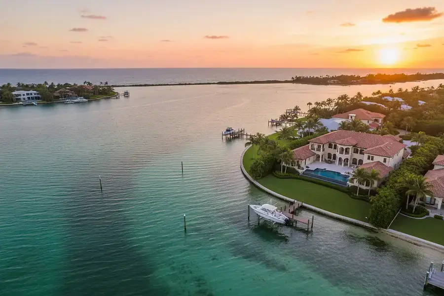 Your Complete Guide to Waterfront Homes in Southwest Florida