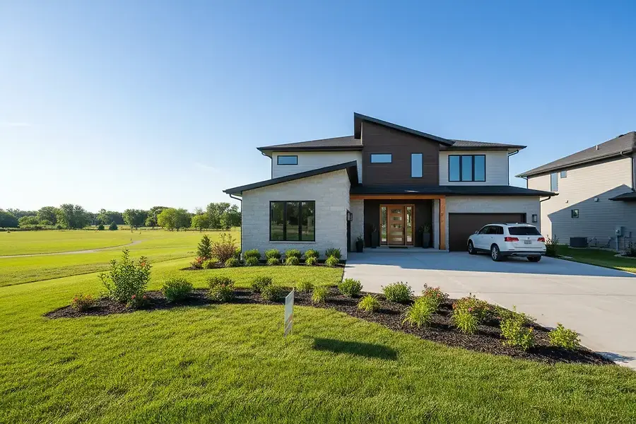 Selling Your Urbandale Home: A Complete Strategic Guide for Success