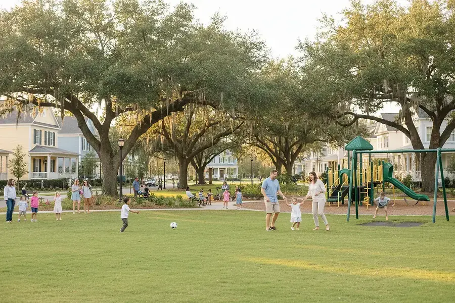 What Makes Charleston, Aiken & CSRA Neighborhoods Desirable for Families