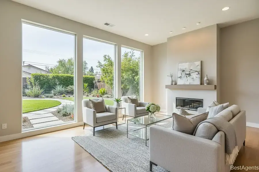 Selling Your Anaheim Home: Strategic Pricing and Marketing Tips