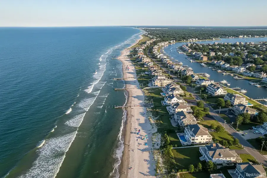 Waterfront and Beachside Homes: Delaware's Best Residential Communities Explained
