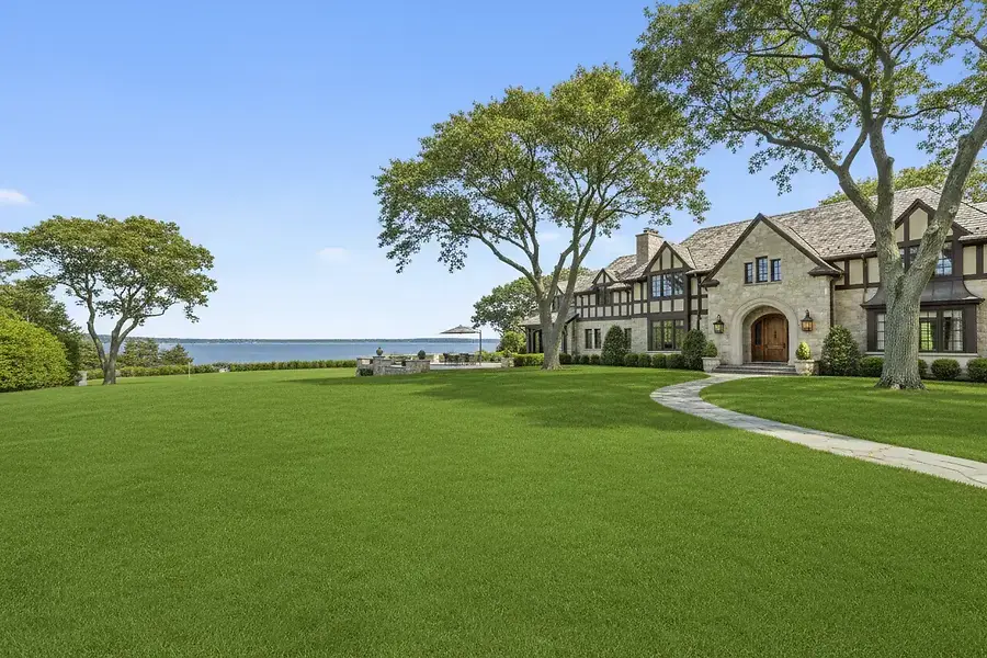 Selling Your Home on Long Island's North Shore: A Strategic Guide