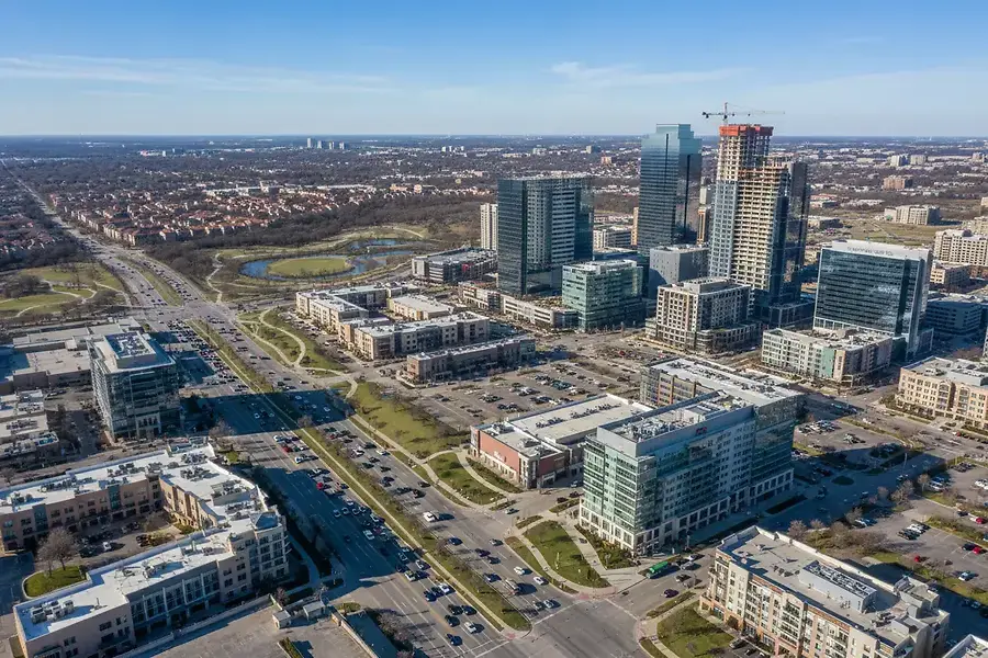 Why Commercial Real Estate in Dallas-Fort Worth Suburbs Is Booming